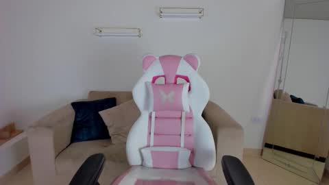    online show from September 27, 12:25 pm