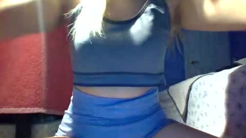 _aradel online show from December 4, 3:44 pm