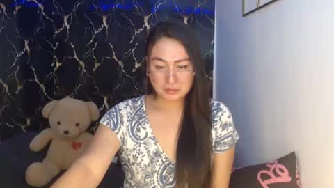 Snapshot of _arah chatting on October 25, 11:09 am arah online show from October 25, 11:09 am