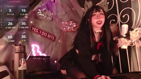 Snapshot of _babby_doll chatting on October 24, 5:57 pm Crystal online show from October 24, 5:57 pm