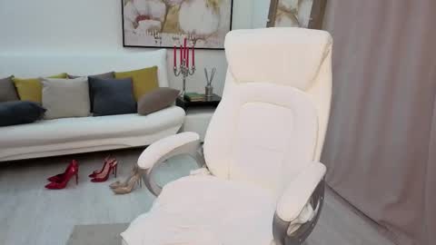 Beylly online show from October 26, 4:28 pm