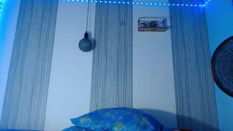 Andrew online show from February 8, 3:54 am