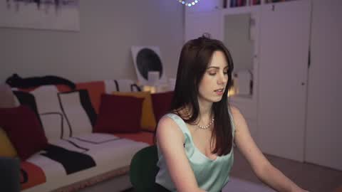 Snapshot of _blackbee_ chatting on January 12, 9:19 pm Lili online show from January 12, 9:19 pm