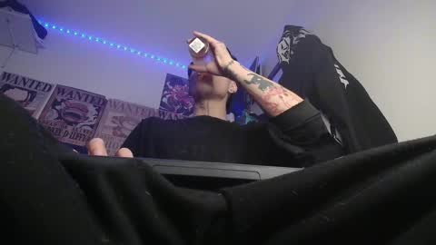 SHADOW online show from February 25, 10:35 pm