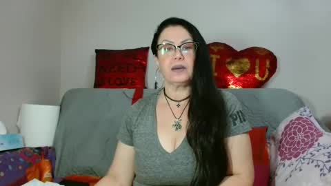 Snapshot of _blue__butterfly_ chatting on September 24, 10:38 pm KHALEESI online show from September 24, 10:38 pm