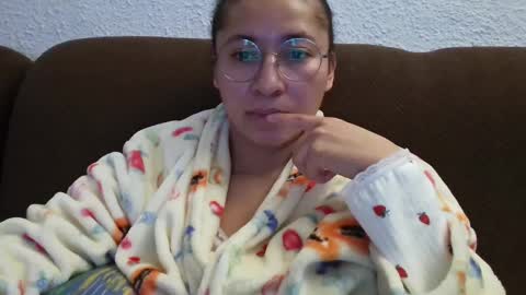 Snapshot of _cattleya1 chatting on February 5, 7:31 pm cat online show from February 5, 7:31 pm