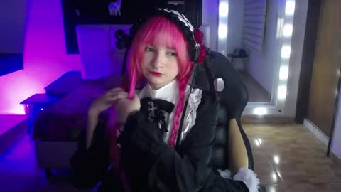 _charlotte_collins_ online show from April 9, 2:45 pm