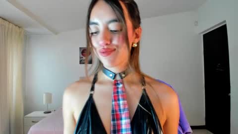 Charlote online show from February 18, 6:15 pm