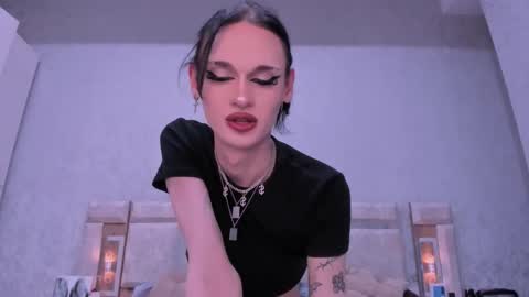 CHER - Independent model online show from January 8, 9:09 pm