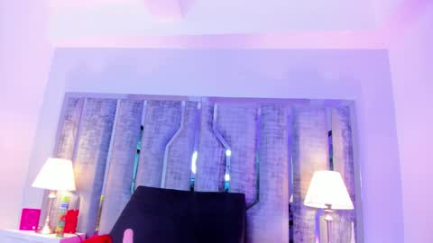 _ciara_benet_ online show from December 18, 12:11 pm