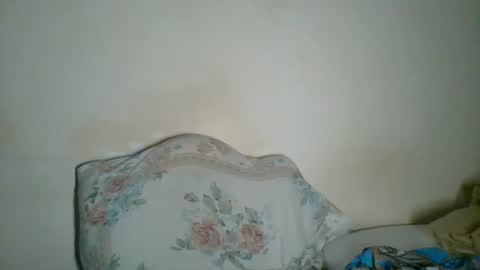 clara online show from February 24, 9:00 am