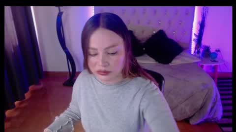 Cristal online show from November 5, 1:57 pm