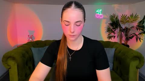 Erika online show from October 21, 1:27 pm