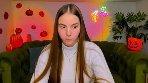 Erika online show from November 12, 2:41 pm