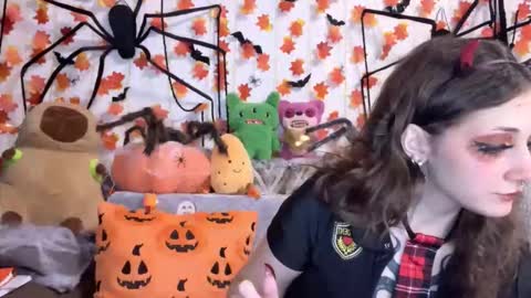 Kate online show from October 9, 5:18 pm