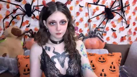 Kate online show from October 13, 5:15 pm