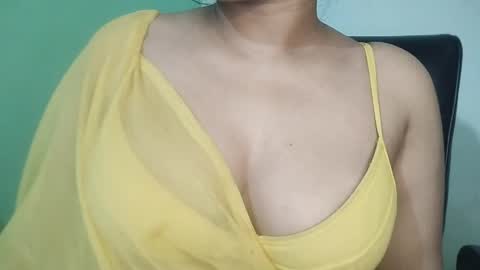 _dreamgirl_0 online show from March 31, 10:10 pm