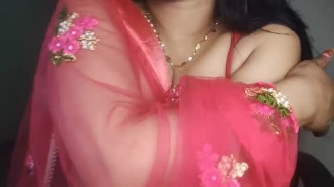 _dreamgirl_0 online show from April 21, 1:42 am