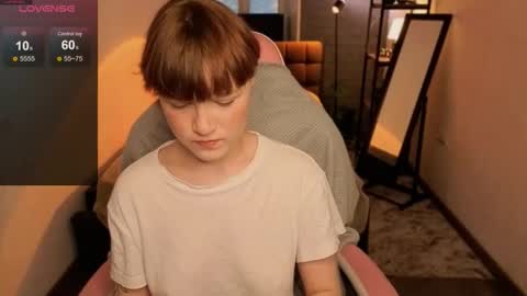 Luna    online show from March 7, 12:49 pm