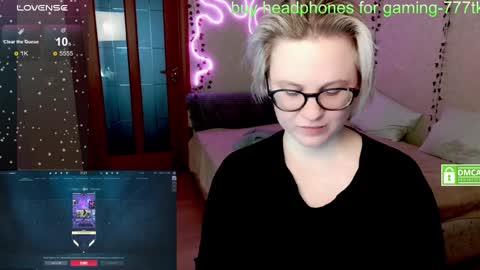 chloue and Gretta online show from January 20, 6:21 pm