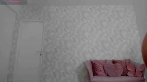 Elysa online show from March 2, 7:15 am