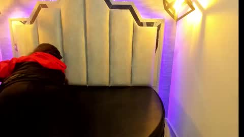 Emily  online show from October 24, 11:22 am