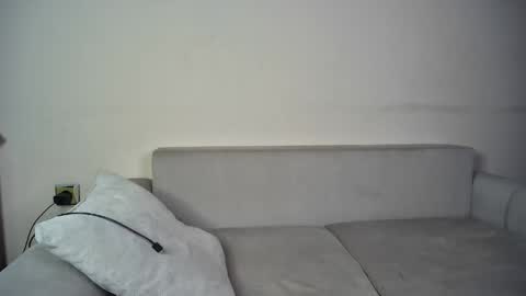 Emma Sugar online show from April 3, 9:00 pm