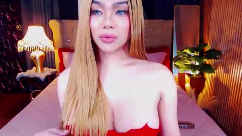 _empressvalerie_ online show from February 22, 7:01 am