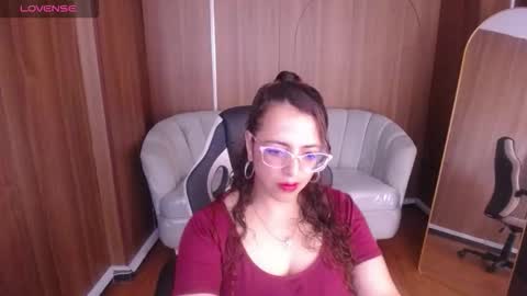  evoni  online show from November 9, 12:41 pm