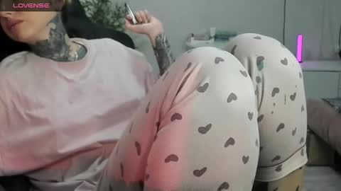 Alis online show from December 1, 8:45 am