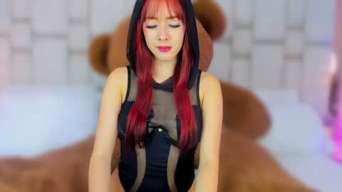 Snapshot of _gigidoll_ chatting on October 10, 12:11 pm Gigi online show from October 10, 12:11 pm
