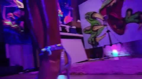 GlitterBox online show from January 4, 9:43 am