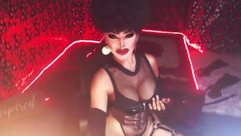 Snapshot of _hailyourqueenx chatting on December 20, 5:51 pm GoDDess  Chloe online show from December 20, 5:51 pm