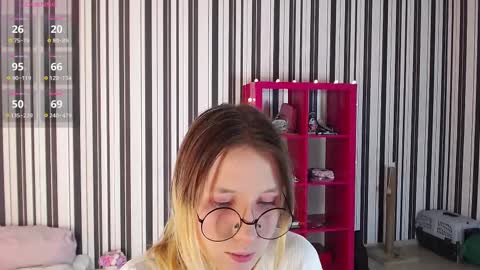 Hannaolotl online show from February 12, 7:55 am