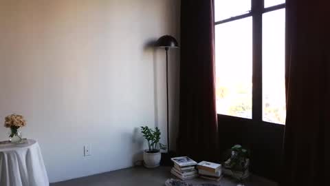 _honeyimhome online show from June 4, 2:17 am