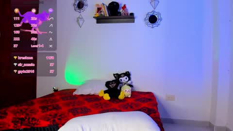 Jenn  online show from December 5, 1:09 am