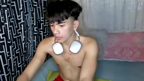 _jamescock online show from April 24, 2:02 am