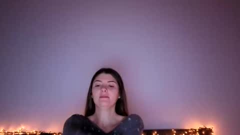 _just_a_simple_girl online show from December 23, 8:20 am