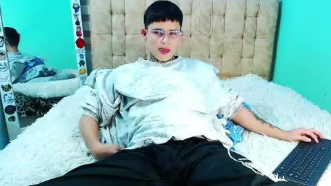 mod online show from February 11, 5:11 am