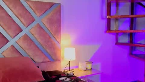 kelly online show from February 19, 12:59 pm