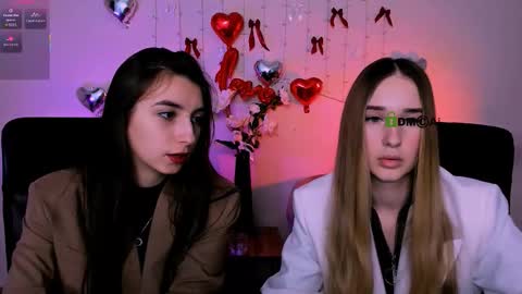 _kellykitten_ online show from February 25, 10:30 am