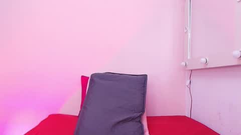 Kendall online show from October 12, 11:58 am