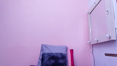 Kendall online show from October 3, 12:02 pm