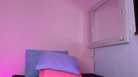 Kendall online show from September 17, 12:52 pm