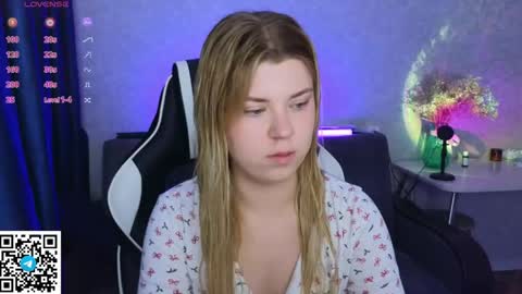 Molly   Emily online show from April 22, 3:41 pm