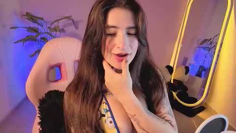 Snapshot of _kylie_miller1 chatting on October 8, 11:43 pm Kylie online show from October 8, 11:43 pm