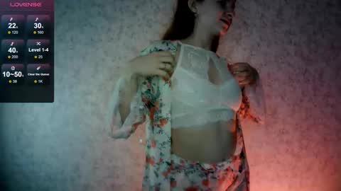 _kylle_ online show from September 28, 2:48 pm