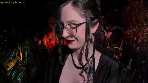 Lady Luna online show from May 16, 10:30 pm