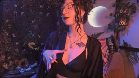 Snapshot of _lady_luna_ chatting on March 4, 11:54 pm Lady Luna online show from March 4, 11:54 pm