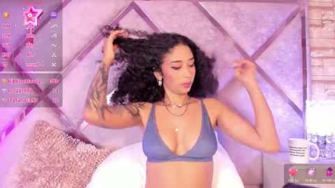 Lanna  online show from October 18, 2:05 am